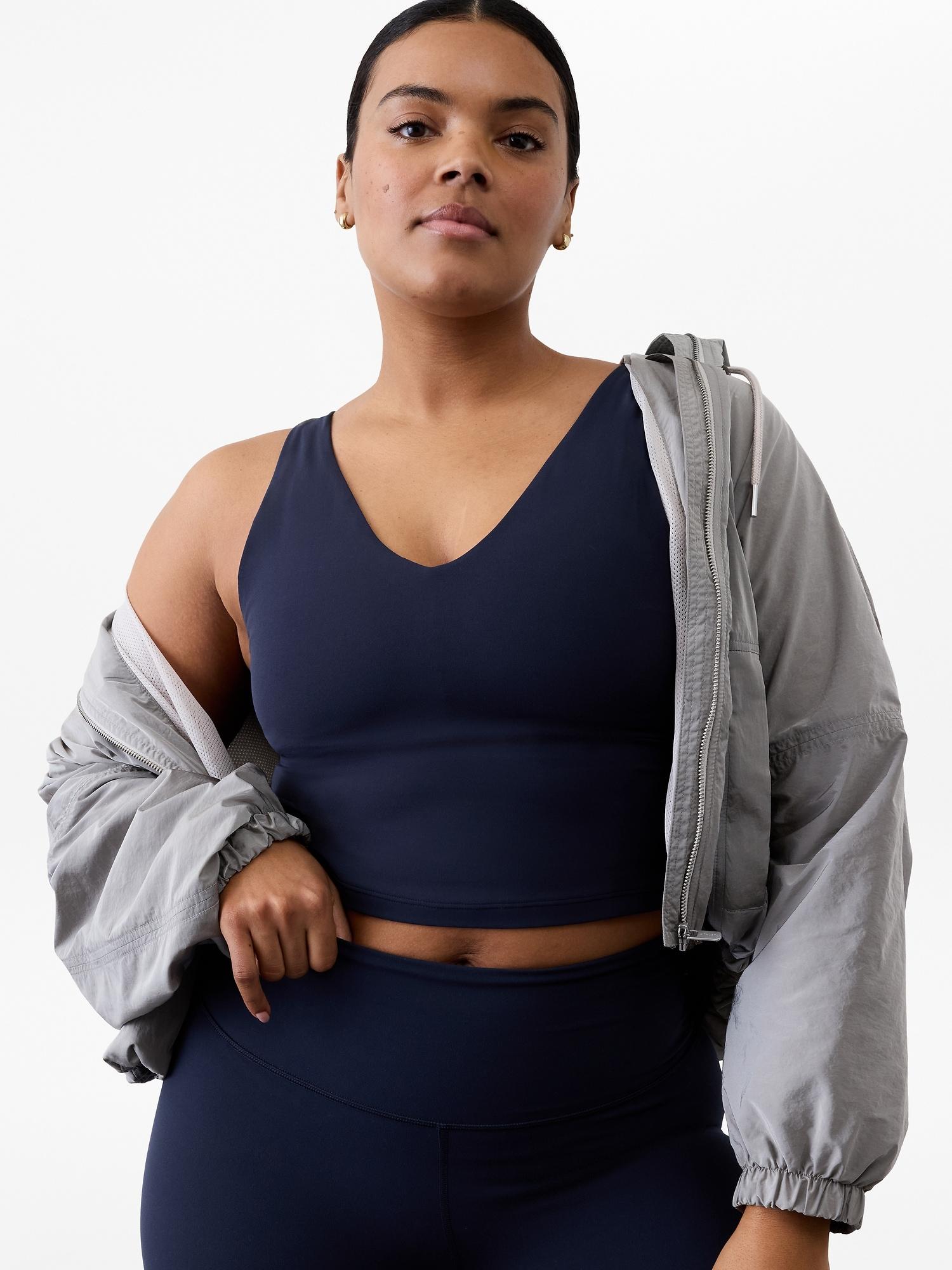 Transcend V-Neck Crop Sports Bra D-DD Product Image