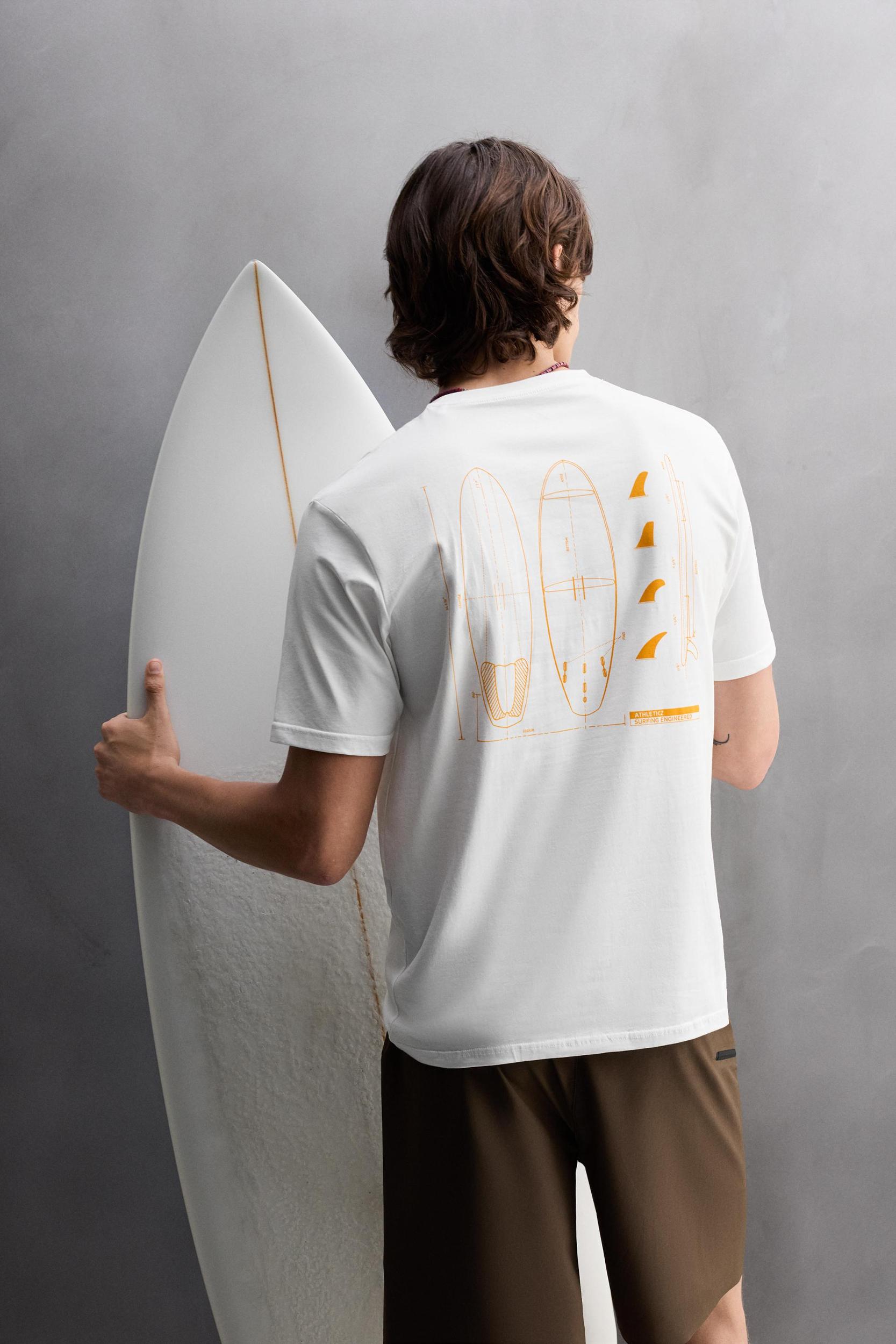 SURFBOARD PRINT T-SHIRT Product Image