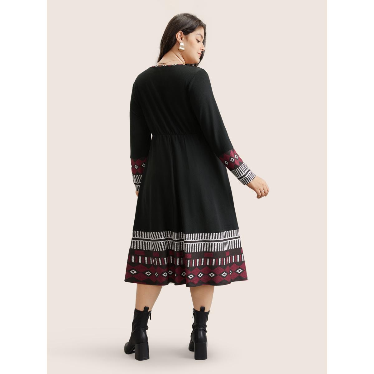 Plus Size Patchwork Geometric Pocket Elastic Waist Dress Black Women Office Gathered V-neck Long Sleeve Curvy Midi Dress BloomChic 18-20/2X Product Image