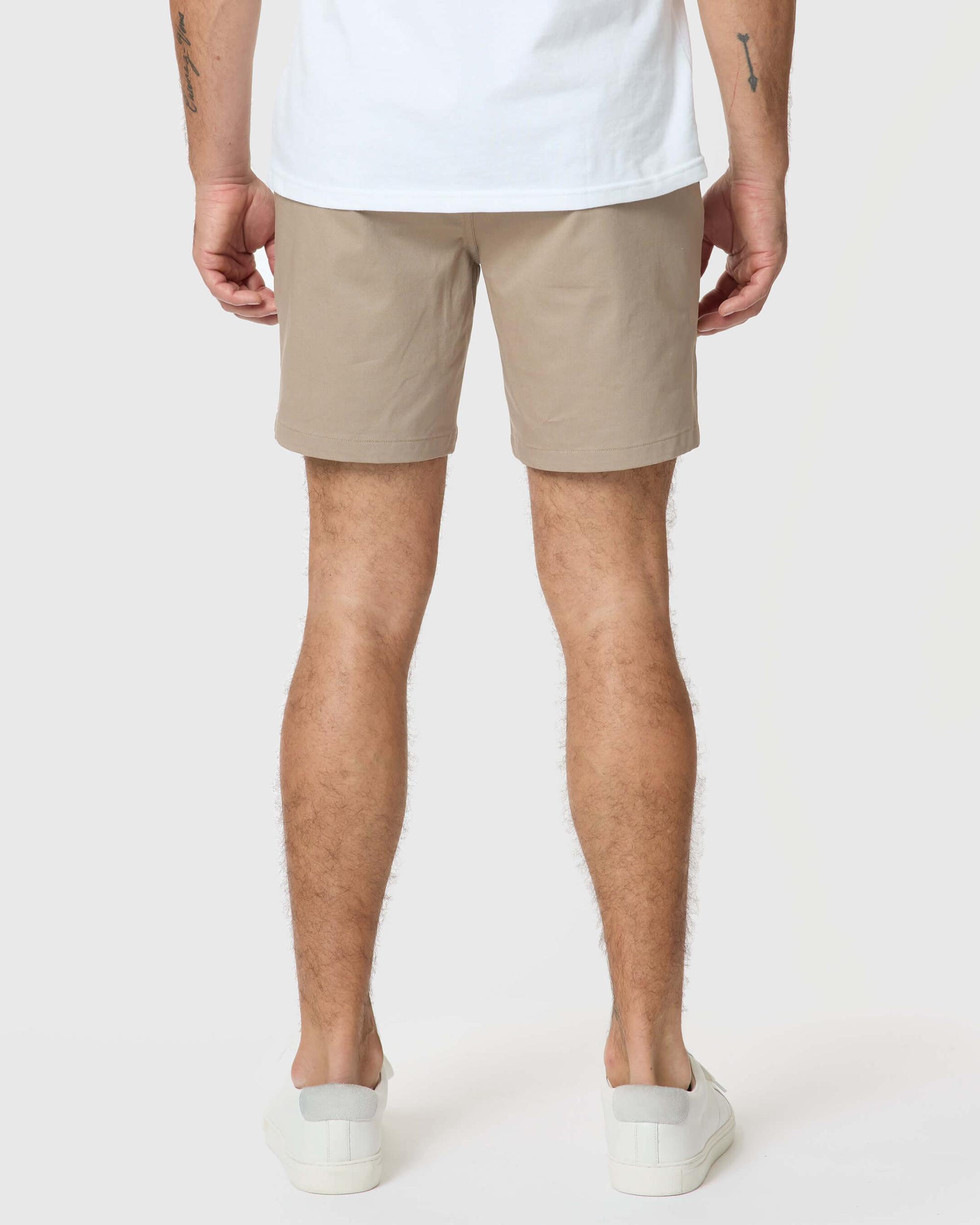 7" Khaki Classic Twill Shorts Product Image