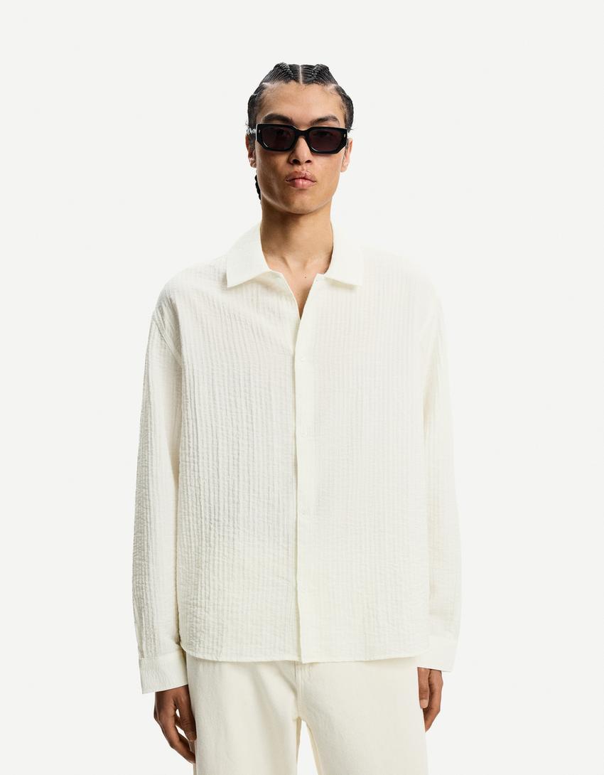 Textured long sleeve shirt Product Image