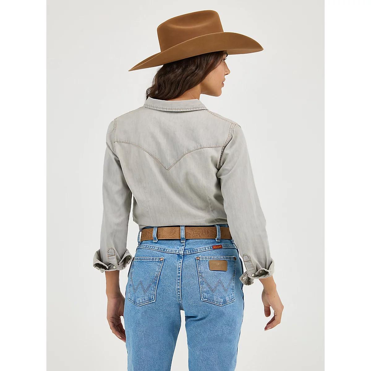 Women's Long Sleeve Western Snap W Stitching on Pocket Denim Shirt Denim Product Image