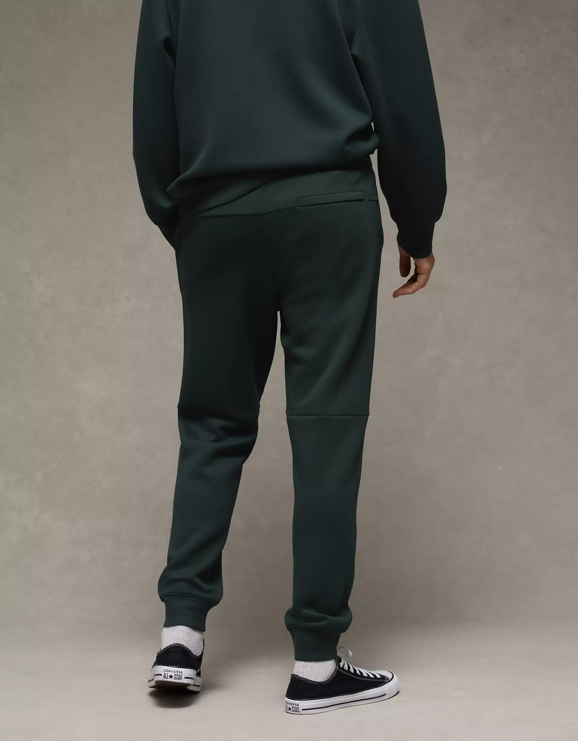 AE 24/7 Jogger Product Image