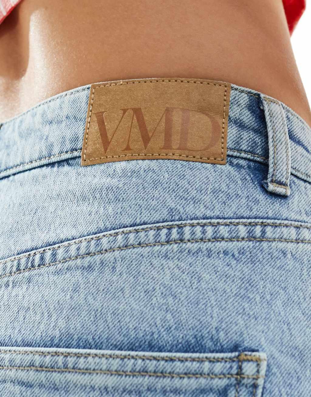 Vero Moda Tessa mini skirt in light blue denim Product Image