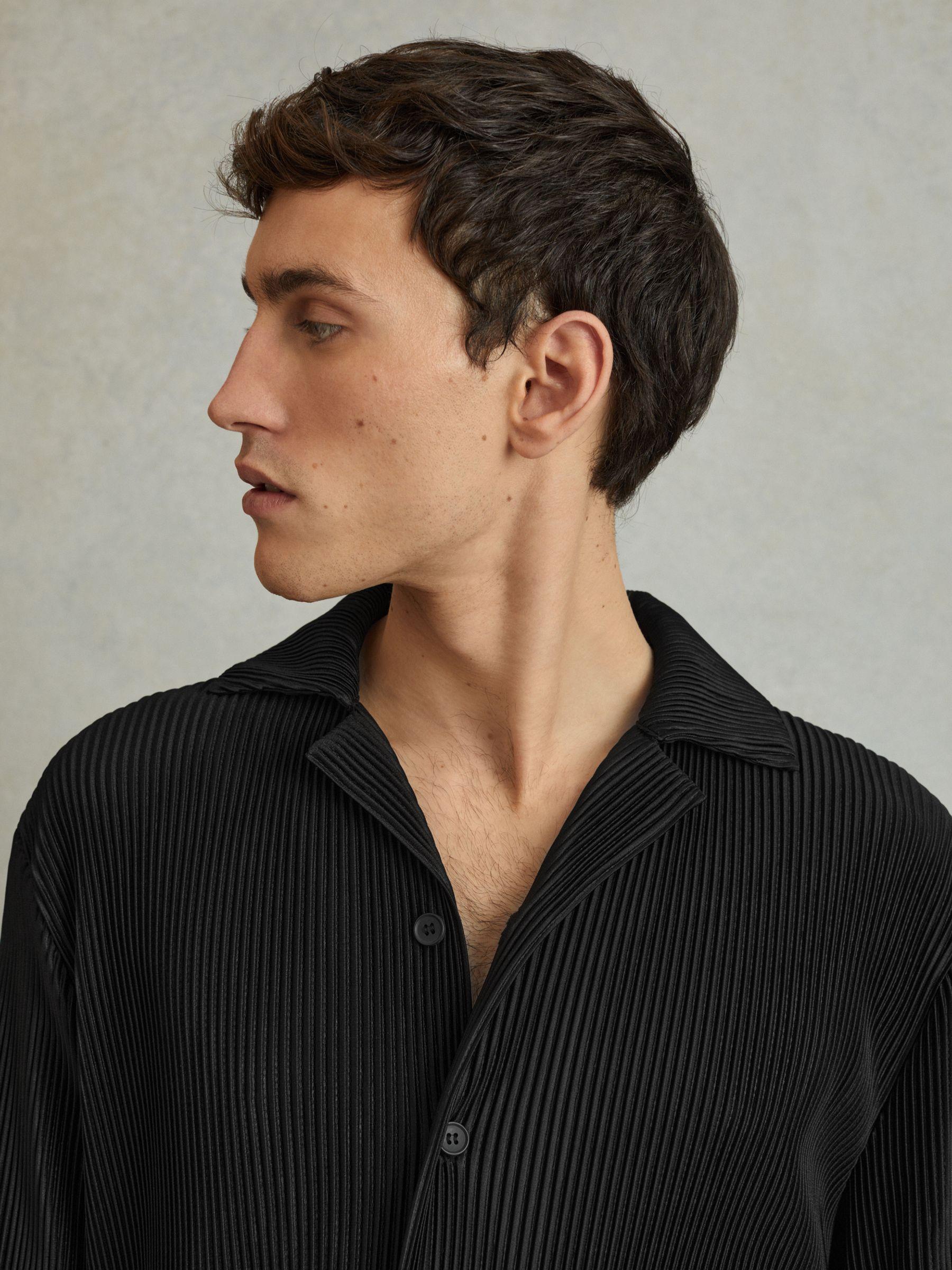 Plisse Cuban Collar Shirt in Black Product Image