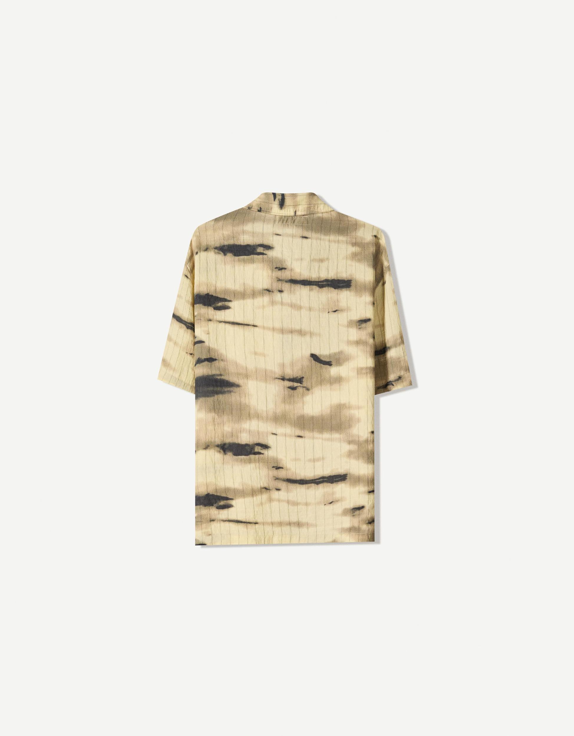 Printed textured short sleeve shirt Product Image