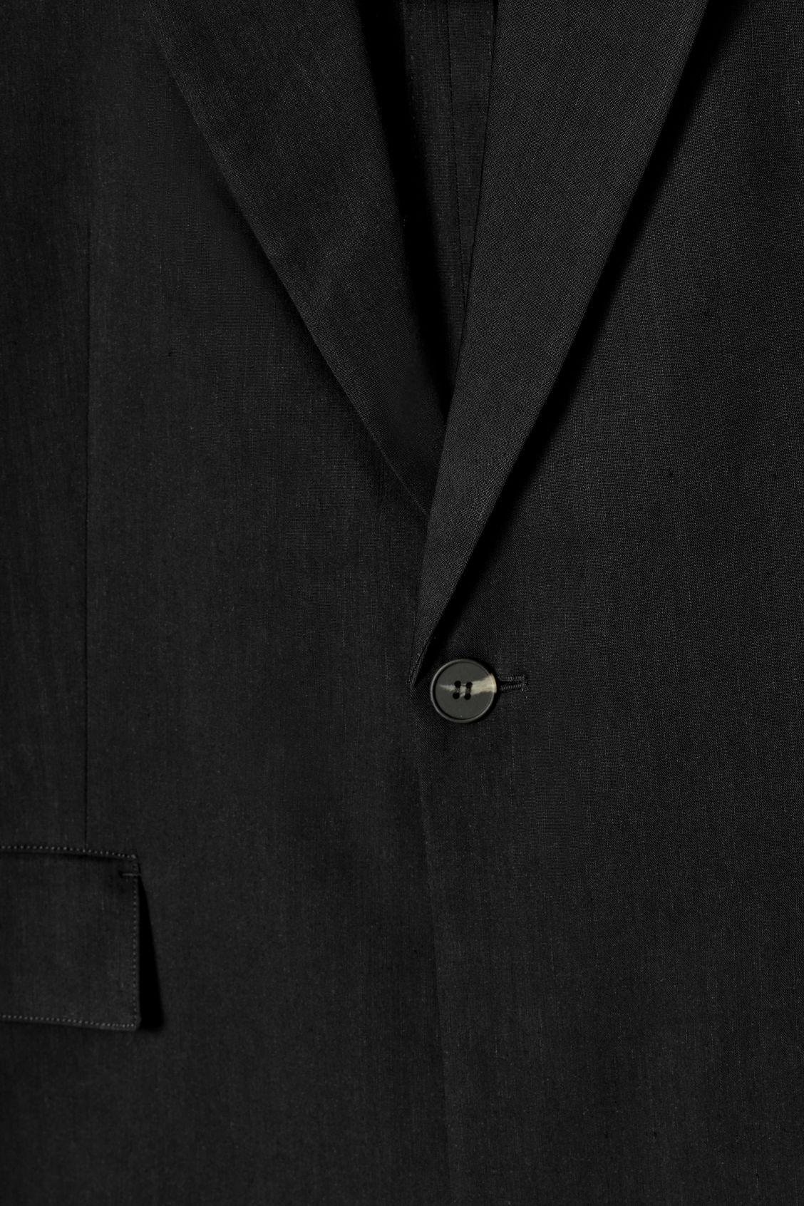 SLEEVELESS LINEN-BLEND BLAZER Product Image