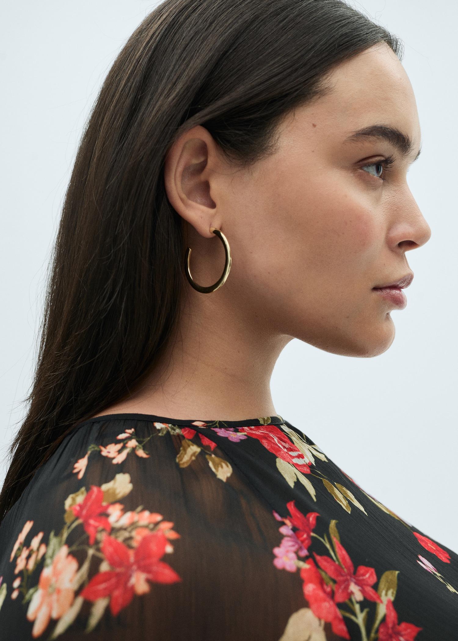 Floral ruffled blouse - Women | MANGO USA Product Image