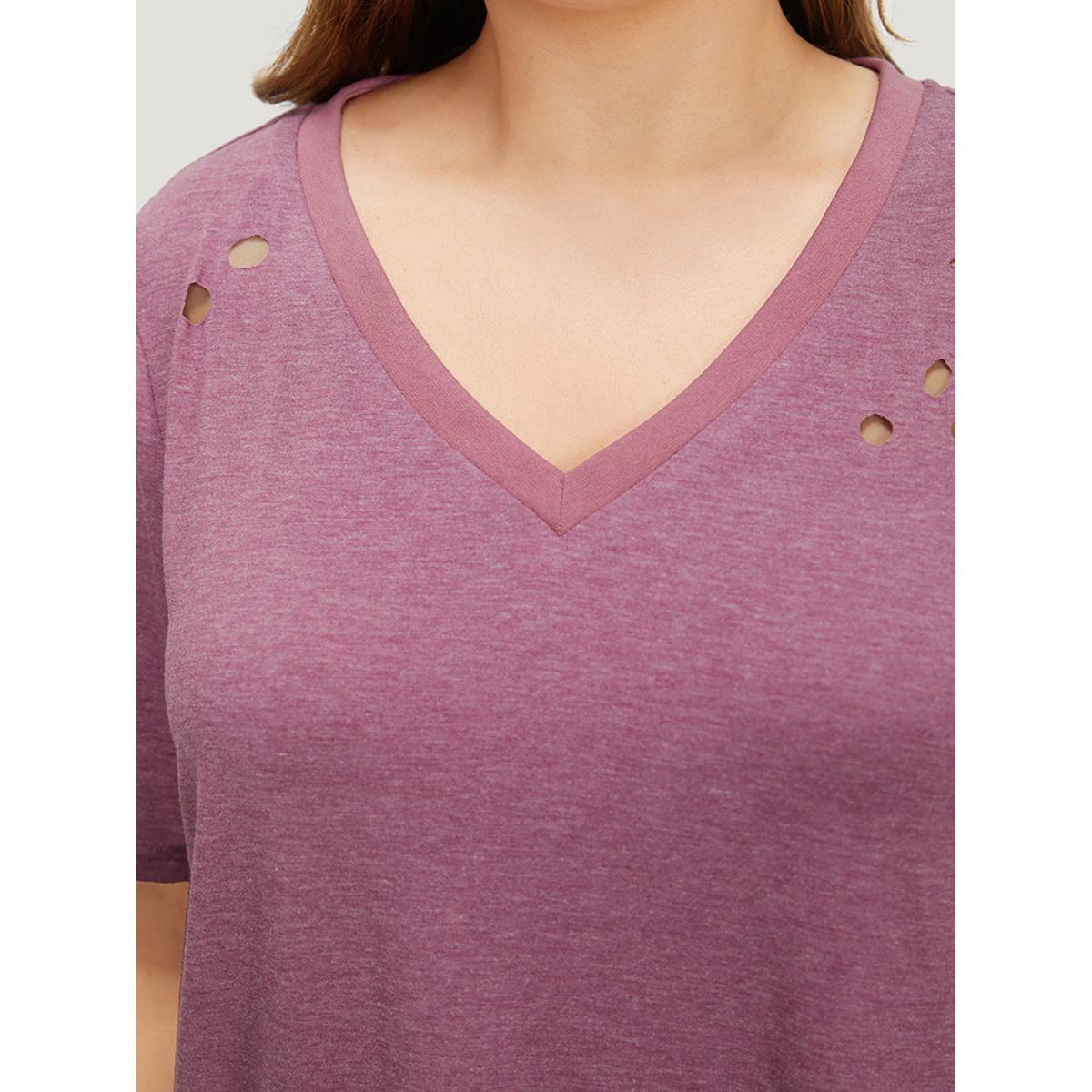 Plus Size Plain Contrast Trim Ripped Detail Vintage T-shirt Mauve Women Casual Heather Plain V-neck Dailywear T-shirts BloomChic 26/4X Product Image