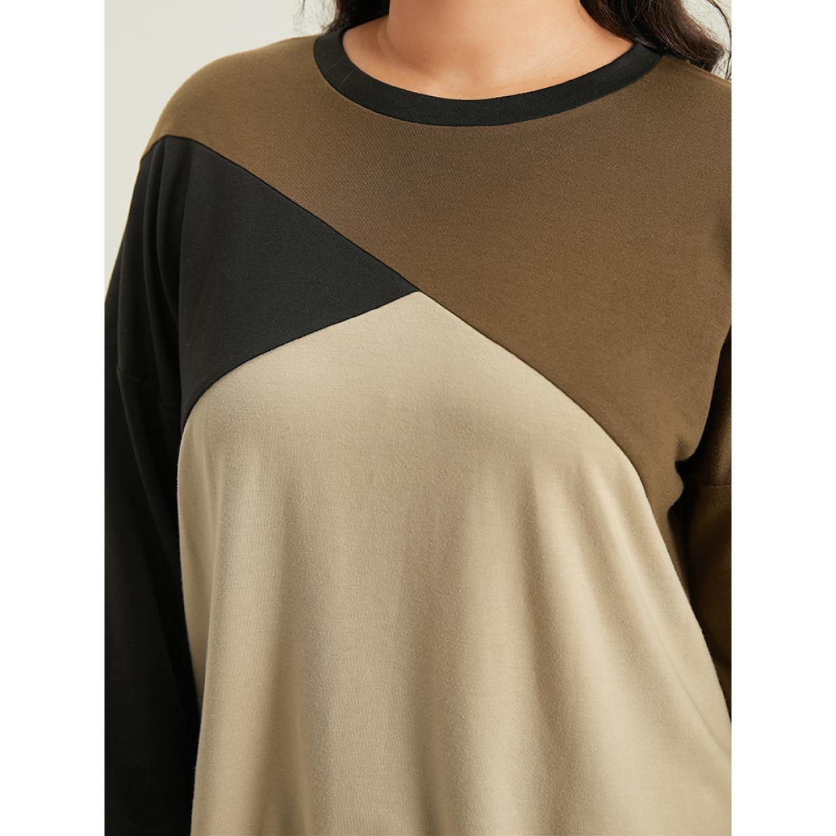 Plus Size Colorblock Patchwork Drop Shoulder Sweatshirt Women DarkBrown Casual Elastic cuffs Round Neck Dailywear Sweatshirts BloomChic 30/6X Product Image