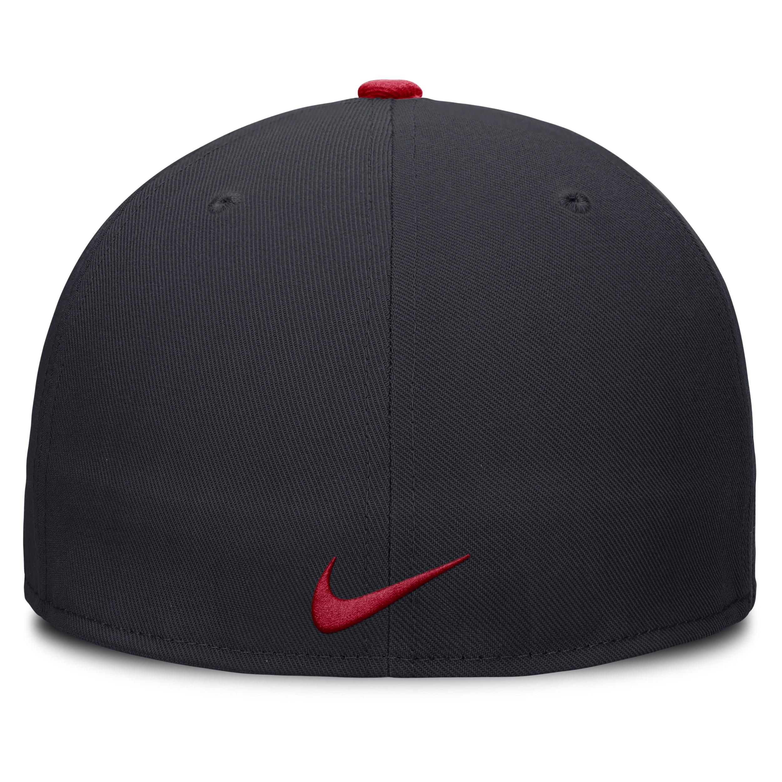 Atlanta Braves True Nike Men's Dri-FIT MLB Fitted Hat Product Image