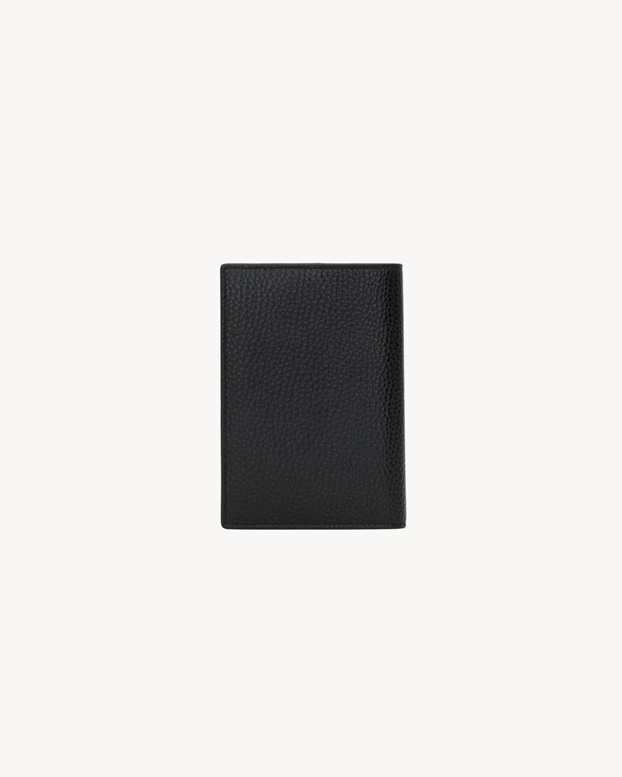 TINY CASSANDRE passport case in grained leather Product Image