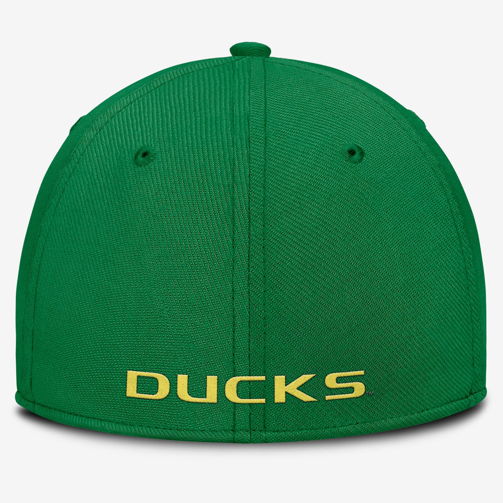 Oregon On-Field Rise Swoosh Men's Nike Dri-FIT College Hat Product Image