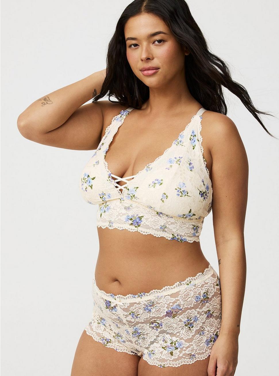 Lightly Lined Simply Lace XO Front Bralette Product Image