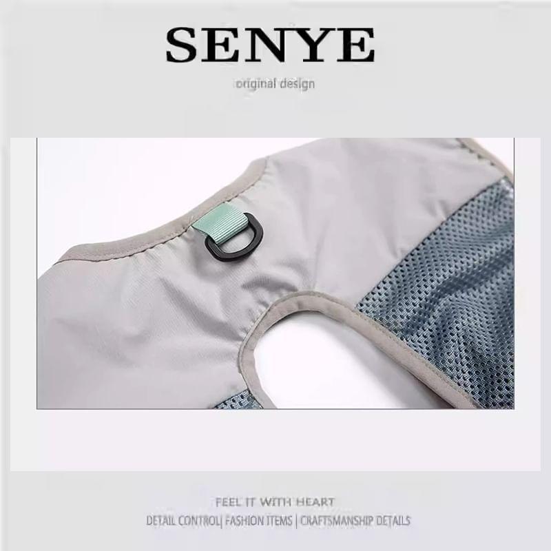 V-Neck Panel Mesh Crop Buckle Cargo Vest Product Image