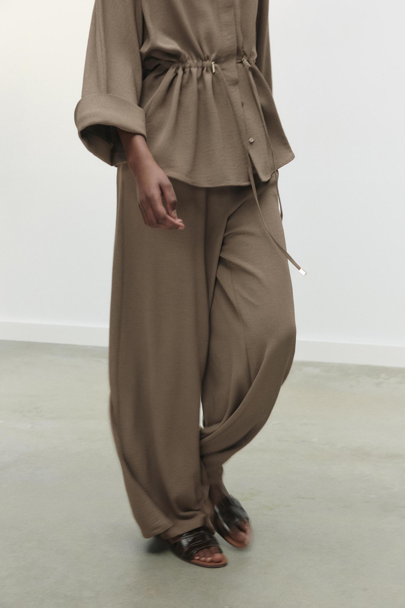 FLOWY WIDE LEG PANTS Product Image