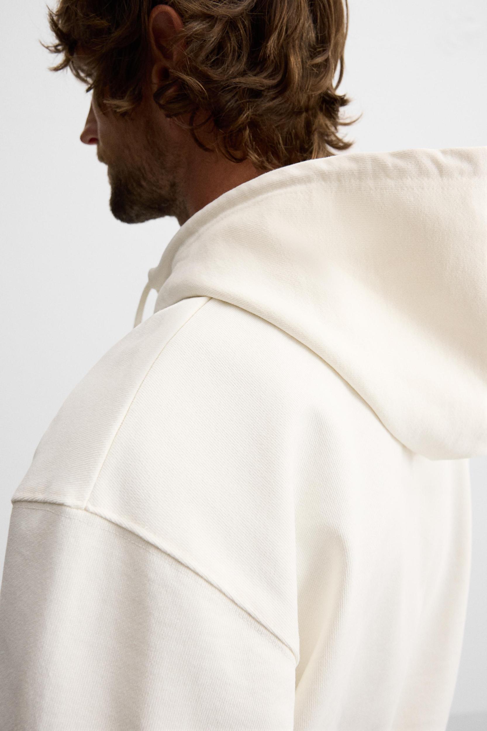 HOODED CREWNECK SWEATSHIRT Product Image