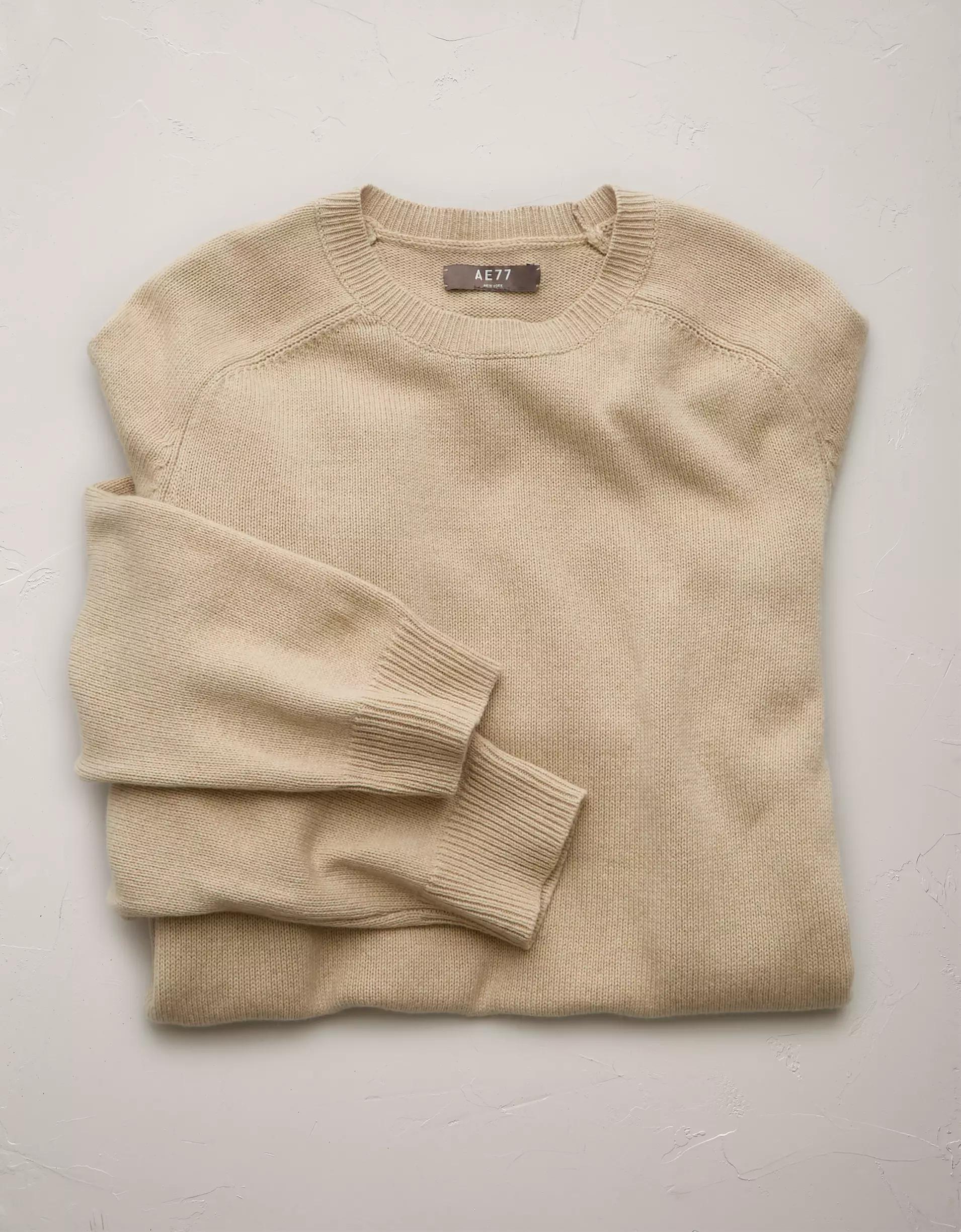 AE77 Premium Cashmere-Blend Crew Neck Sweater Product Image