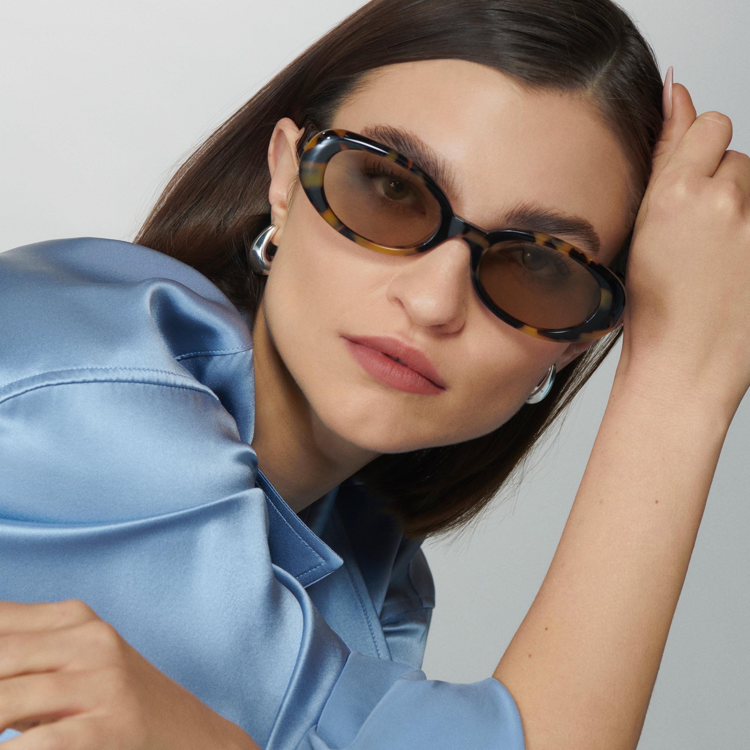 FELT CUTE Female Product Image