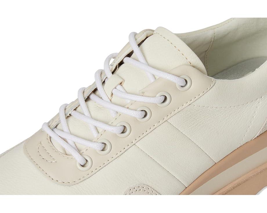 Women's Dolce Vita Jayne Product Image