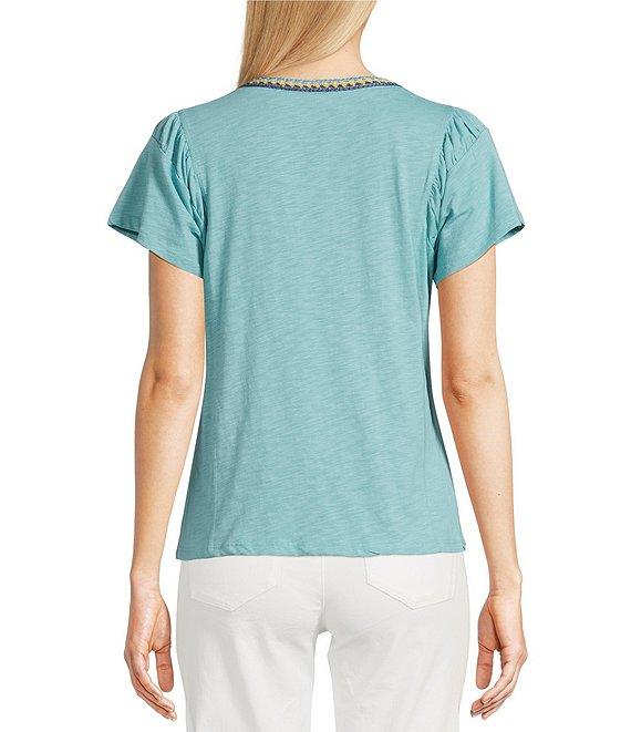 Democracy Contrast Crochet Scoop Neck Ruched Detail Short Sleeve Knit Top Product Image