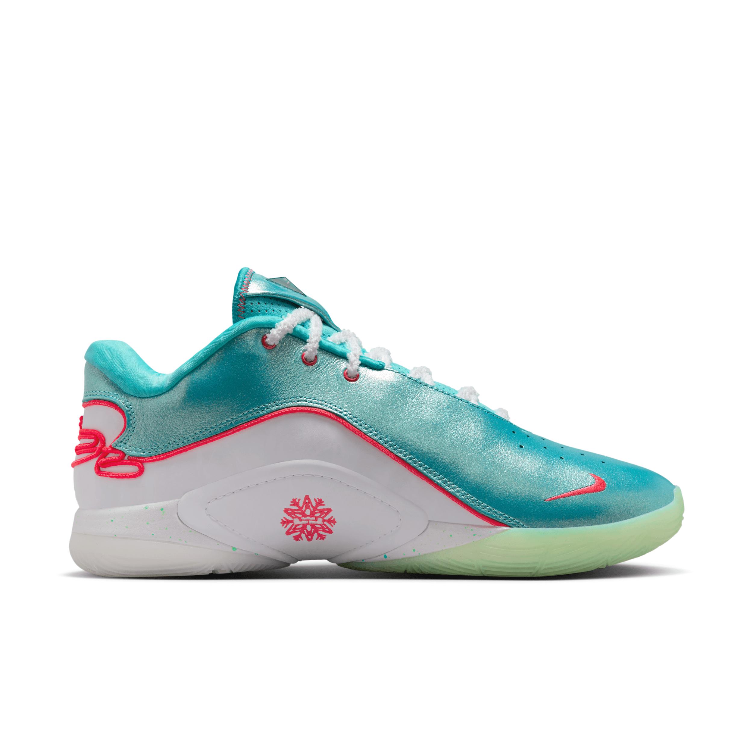 Nike Men's LeBron XXII "Limelight" Basketball Shoes Product Image