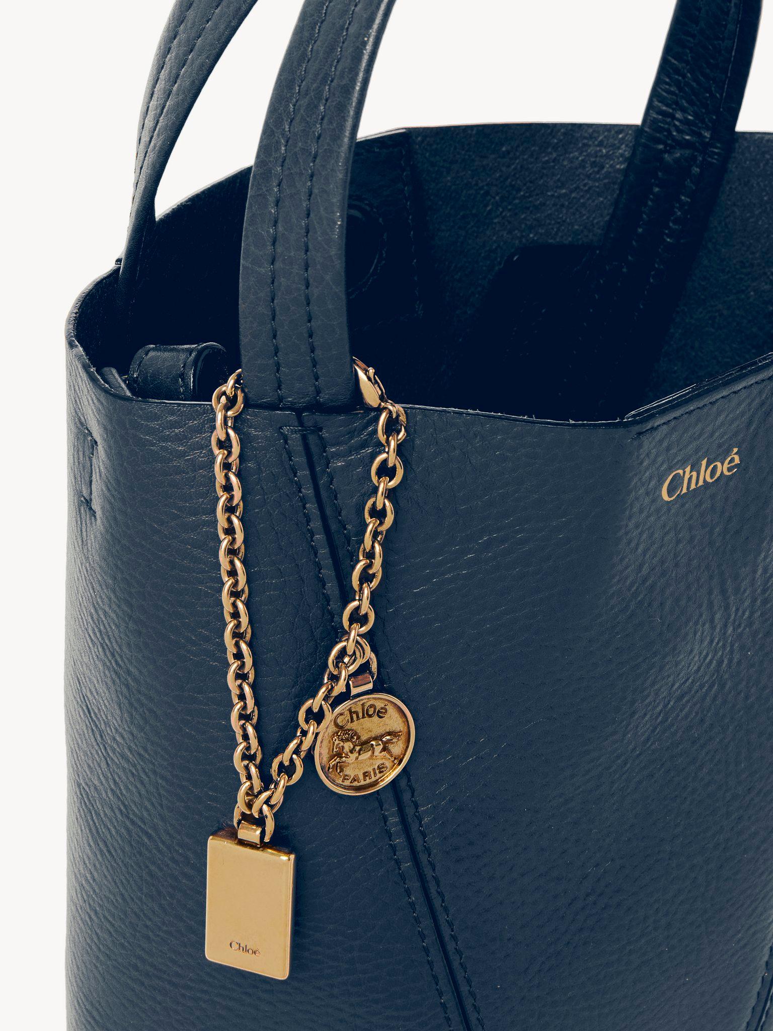 Small Chloé Spin tote bag in grained leather Product Image