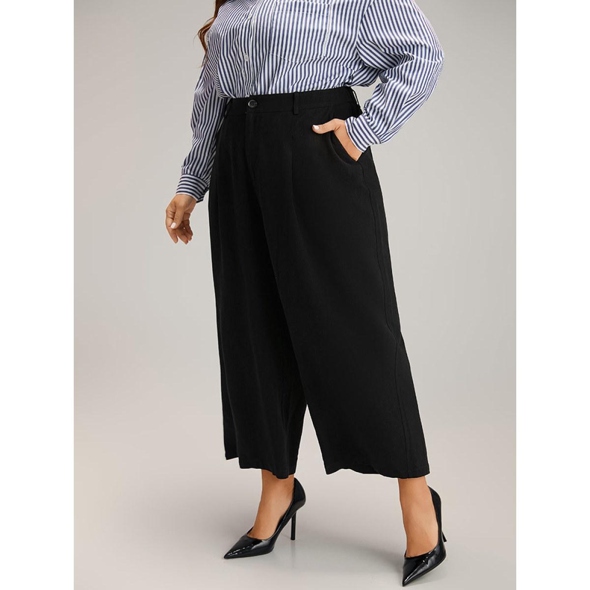 Plus Size Plain Pocket Straight Leg Pants Women Black Office Straight Leg High Rise Office Pants BloomChic 12/L Product Image