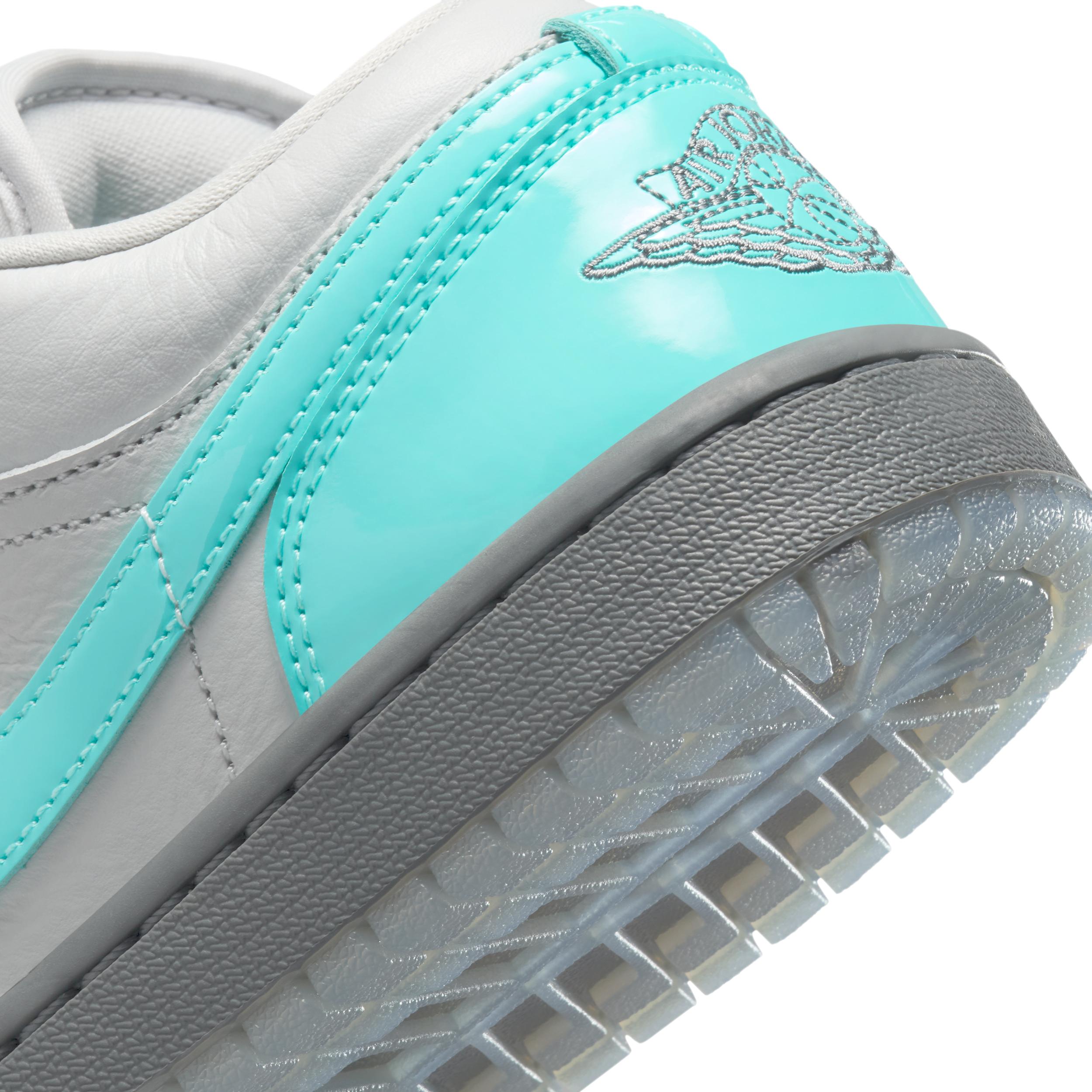 Air Jordan 1 Low SE Women's Shoes Product Image