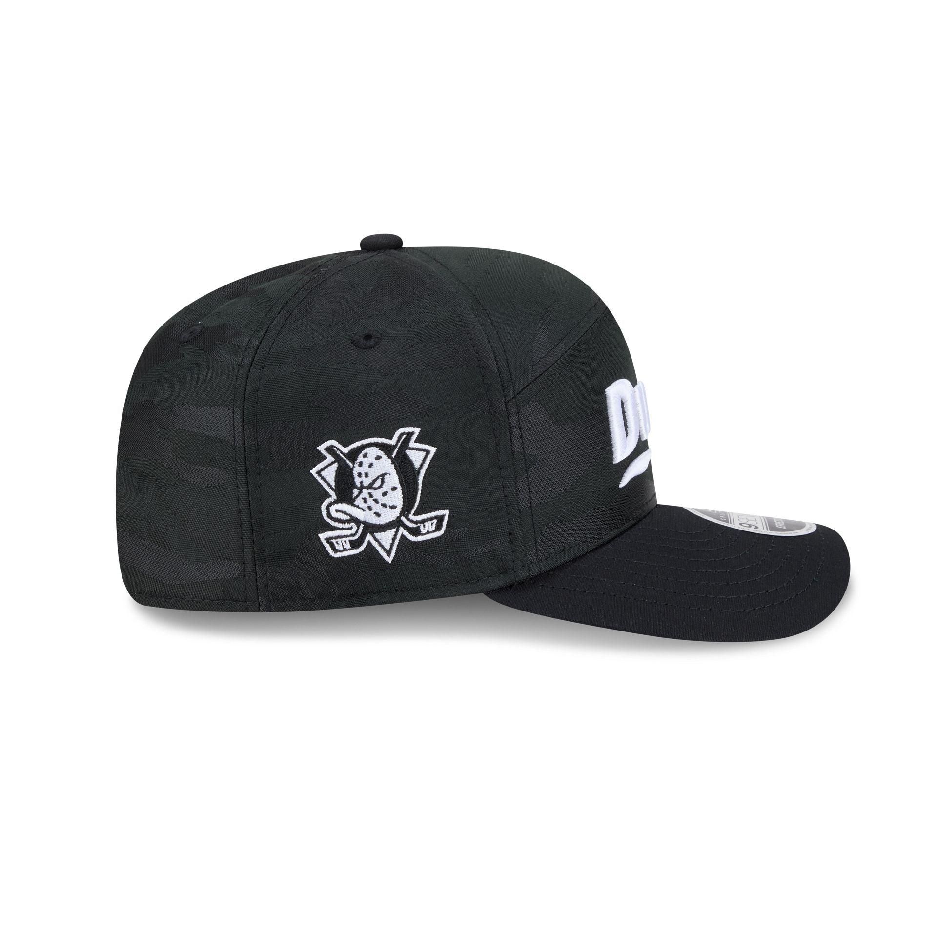 New Jersey Devils 9SEVENTY Stretch-Snap Hat Male Product Image