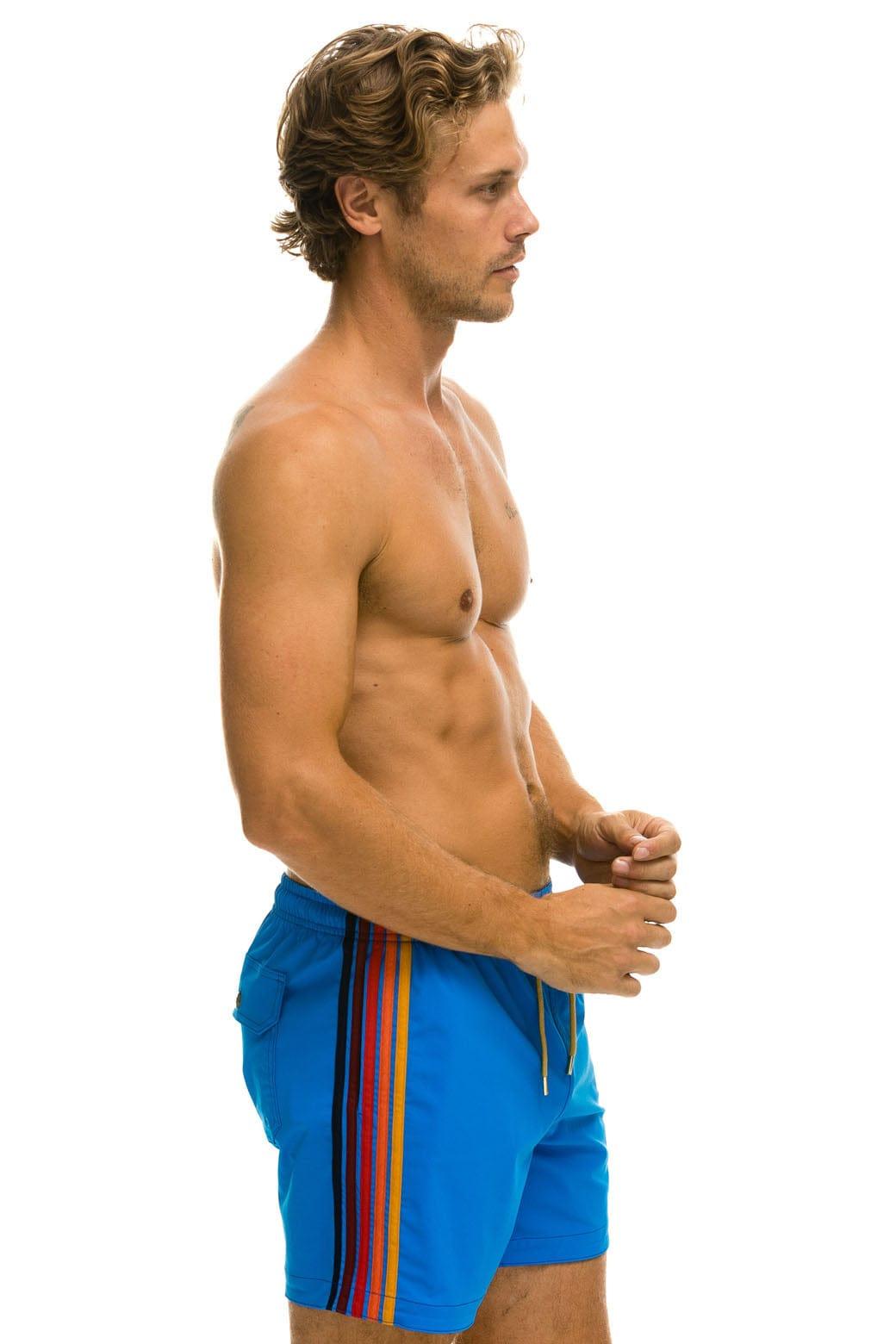 MEN'S 5 STRIPE FLEX SHORTS - PARROT BLUE Male Product Image