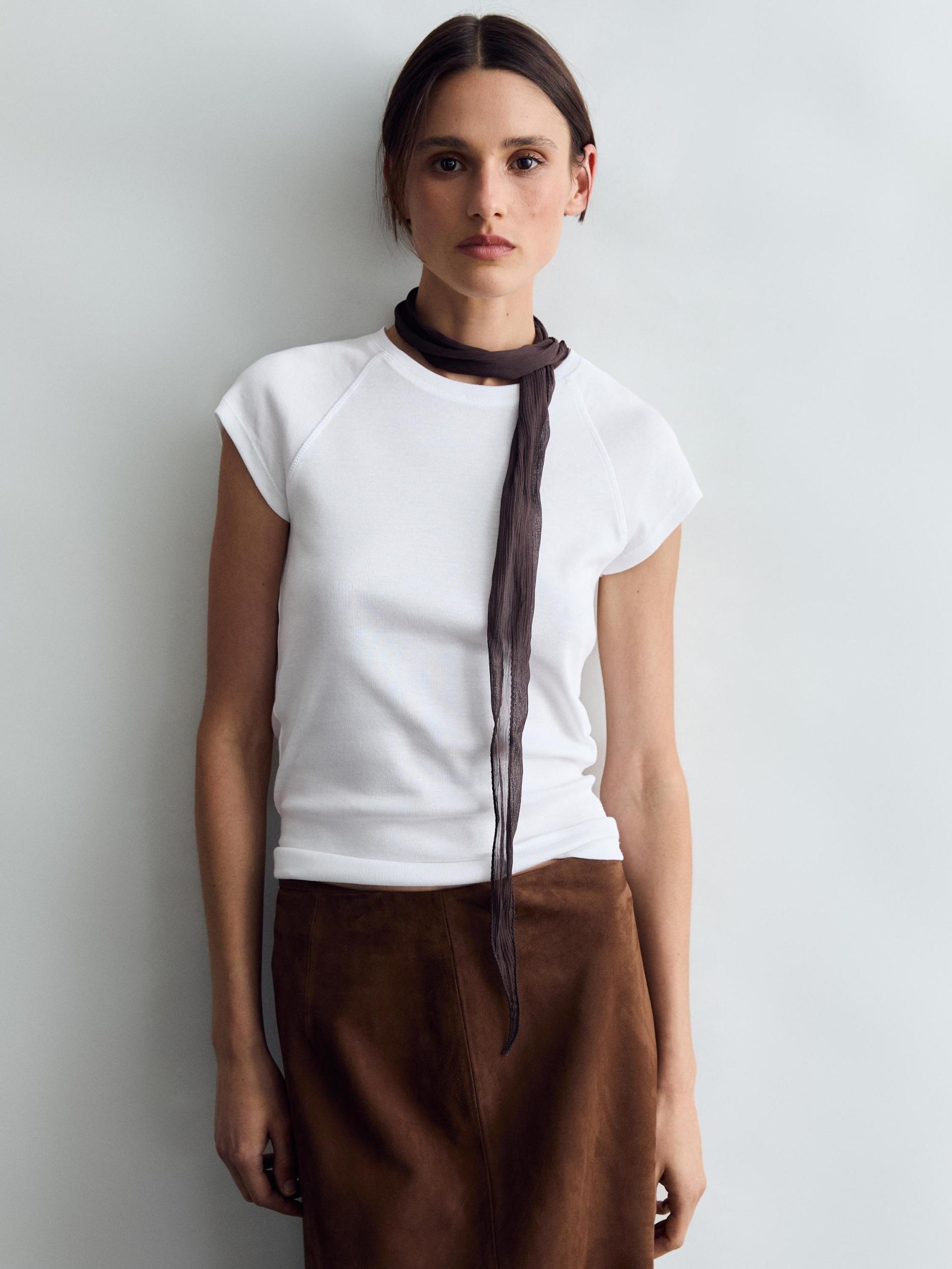 Cotton T-shirt with short raglan sleeves Product Image