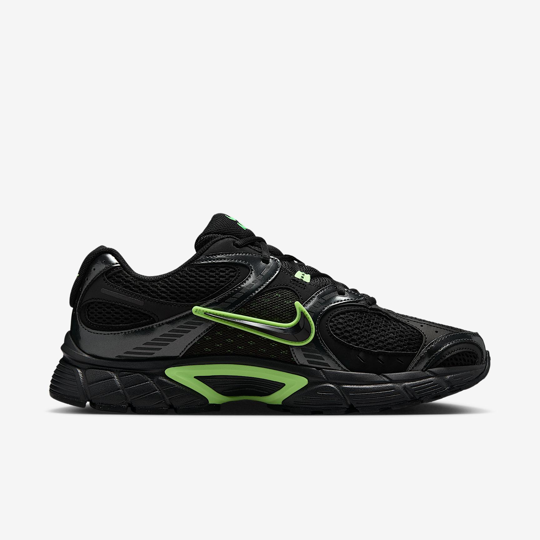 Nike Men's V5 RNR Shoes Product Image