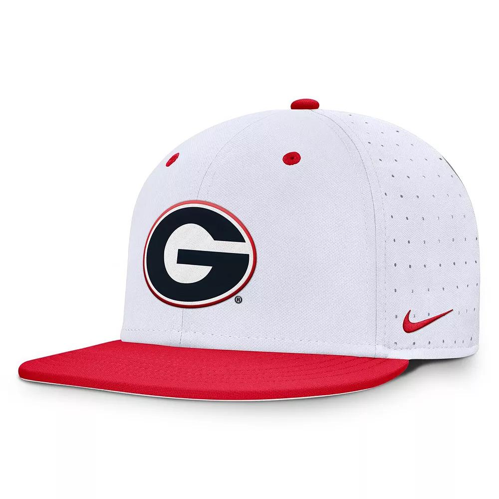 Men's Nike White Georgia Bulldogs On-Field Dugout True Performance Fitted Hat, Size: 7 1/2 Product Image