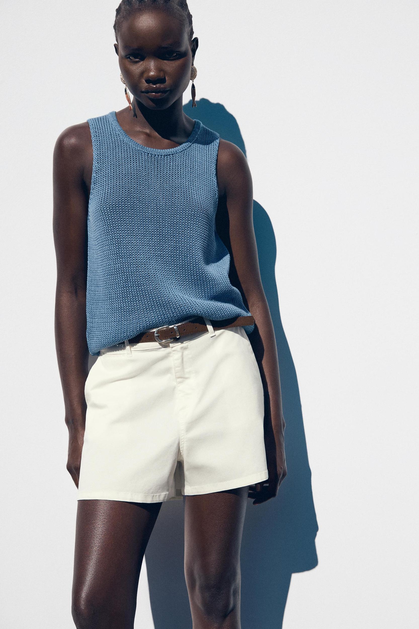 PLEATED SHORTS WITH BELT Product Image