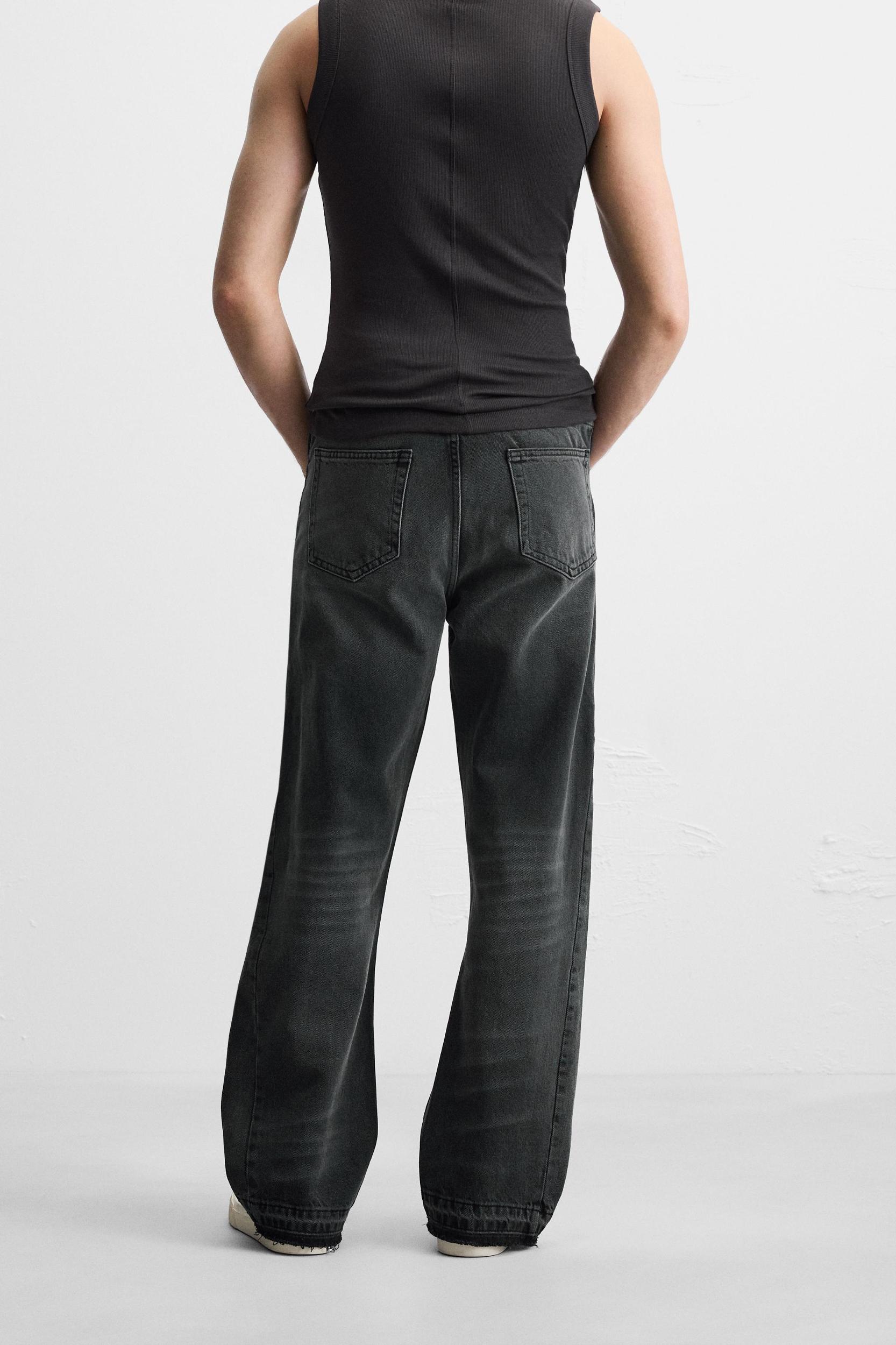 FLARE FIT JEANS Product Image