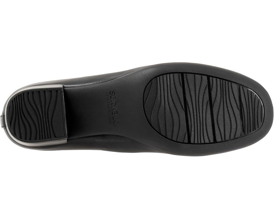 Women's SoftWalk Lynn Product Image