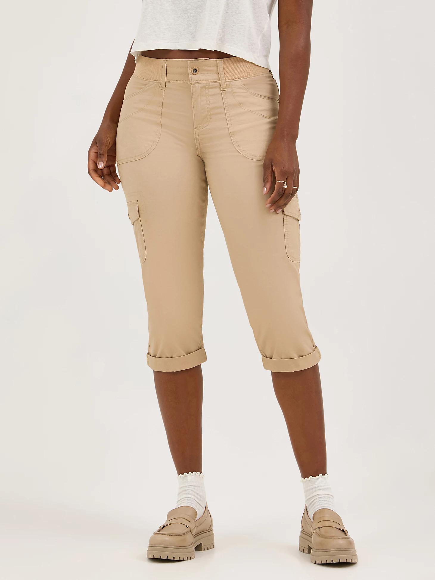 Women’s Relaxed Fit Austyn Cargo Capri | Women's Capris & Crops | Lee® Product Image