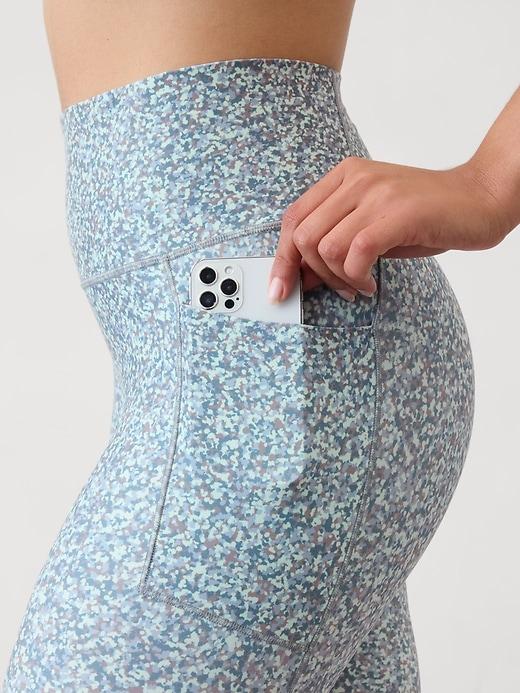 Salutation Stash High Rise 7/8 Legging Product Image