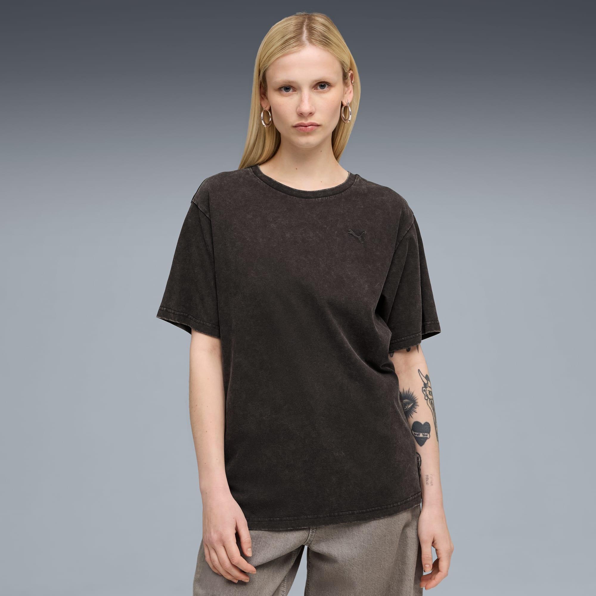ESS ELEVATED Wash Tee Women Product Image