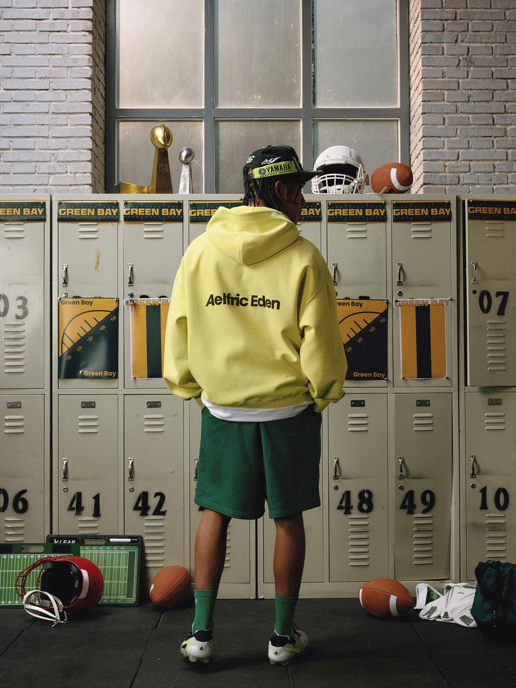 Aelfric Eden Avocado Eden Star Pullover Hoodie Product Image