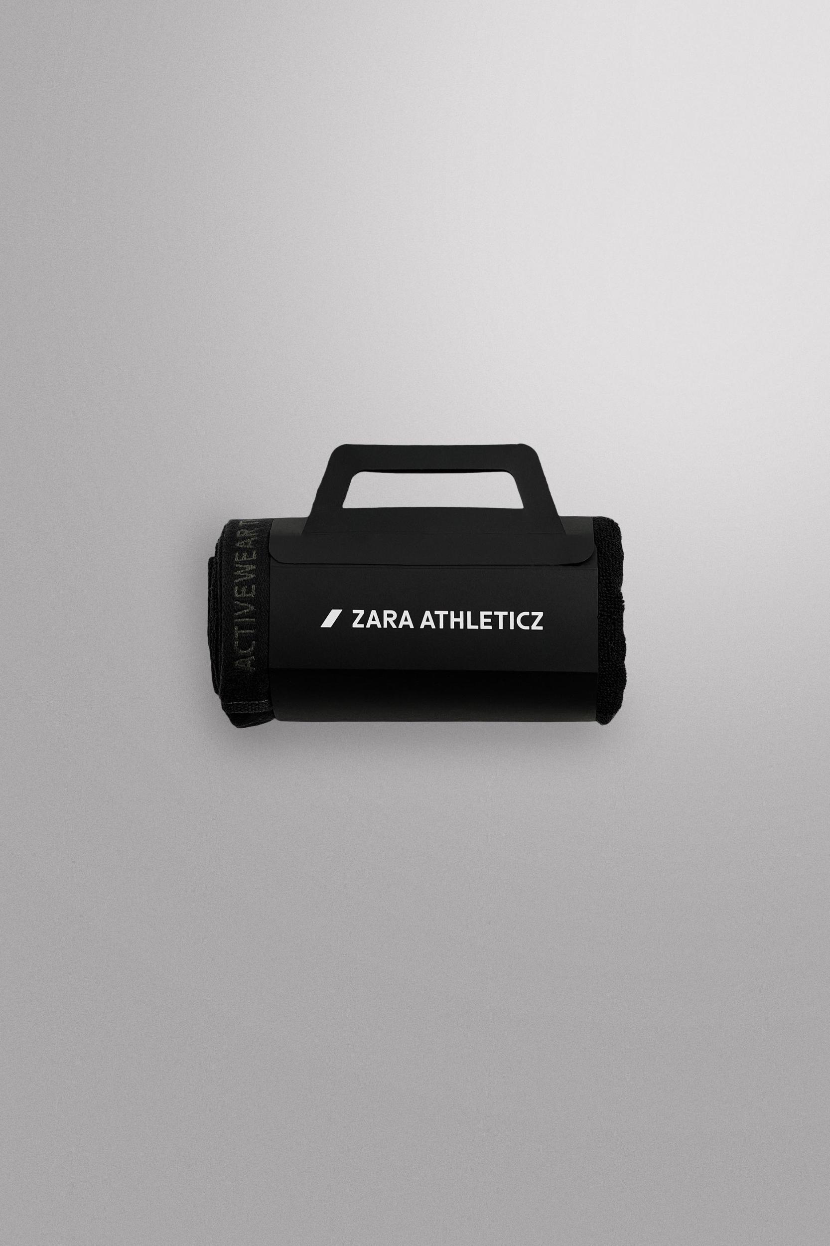 SMALL WORKOUT TOWEL Product Image