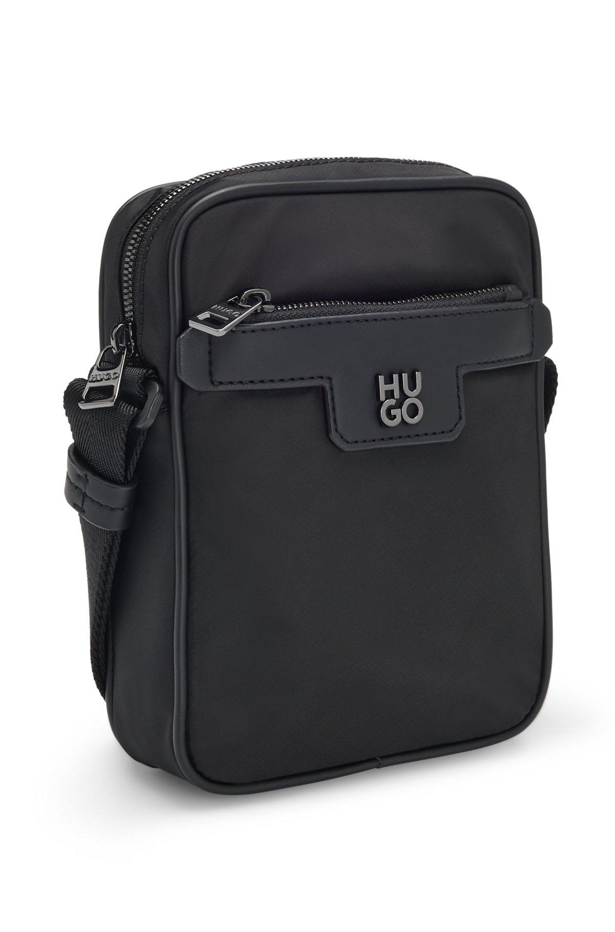 Reporter bag in structured twill with metallic stacked logo Product Image