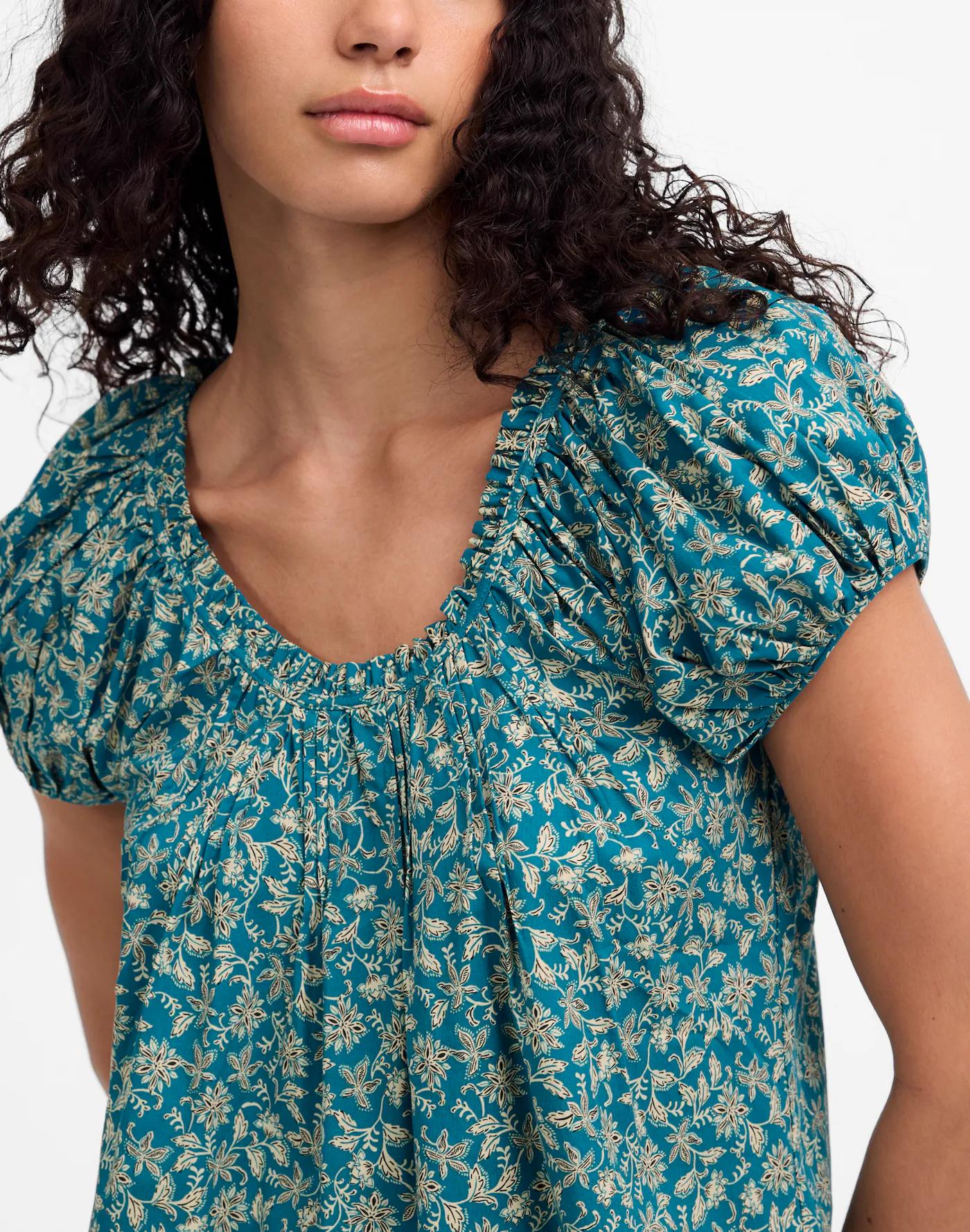 Scoopneck Puff-Sleeve Top in Floral Product Image