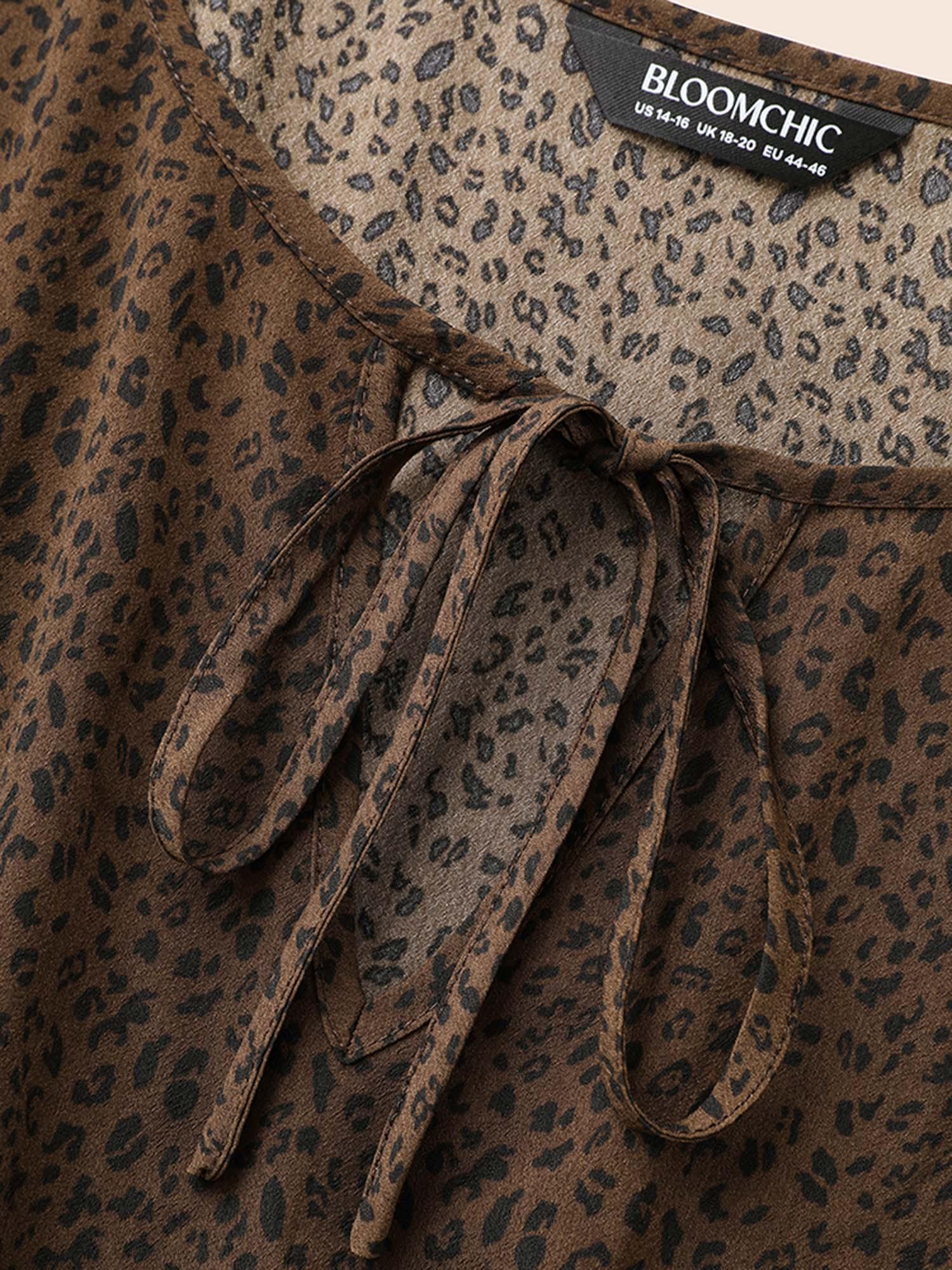 Leopard Print Tie Knot Gathered Dress Female Product Image