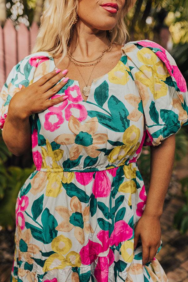 Porch Swing At Sunset Floral Midi in Limpet Shell Curves Product Image