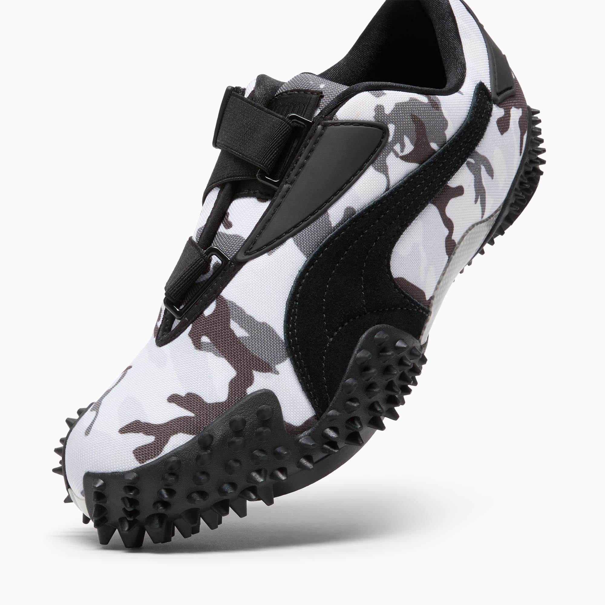 Mostro Camo Women's Sneakers Product Image