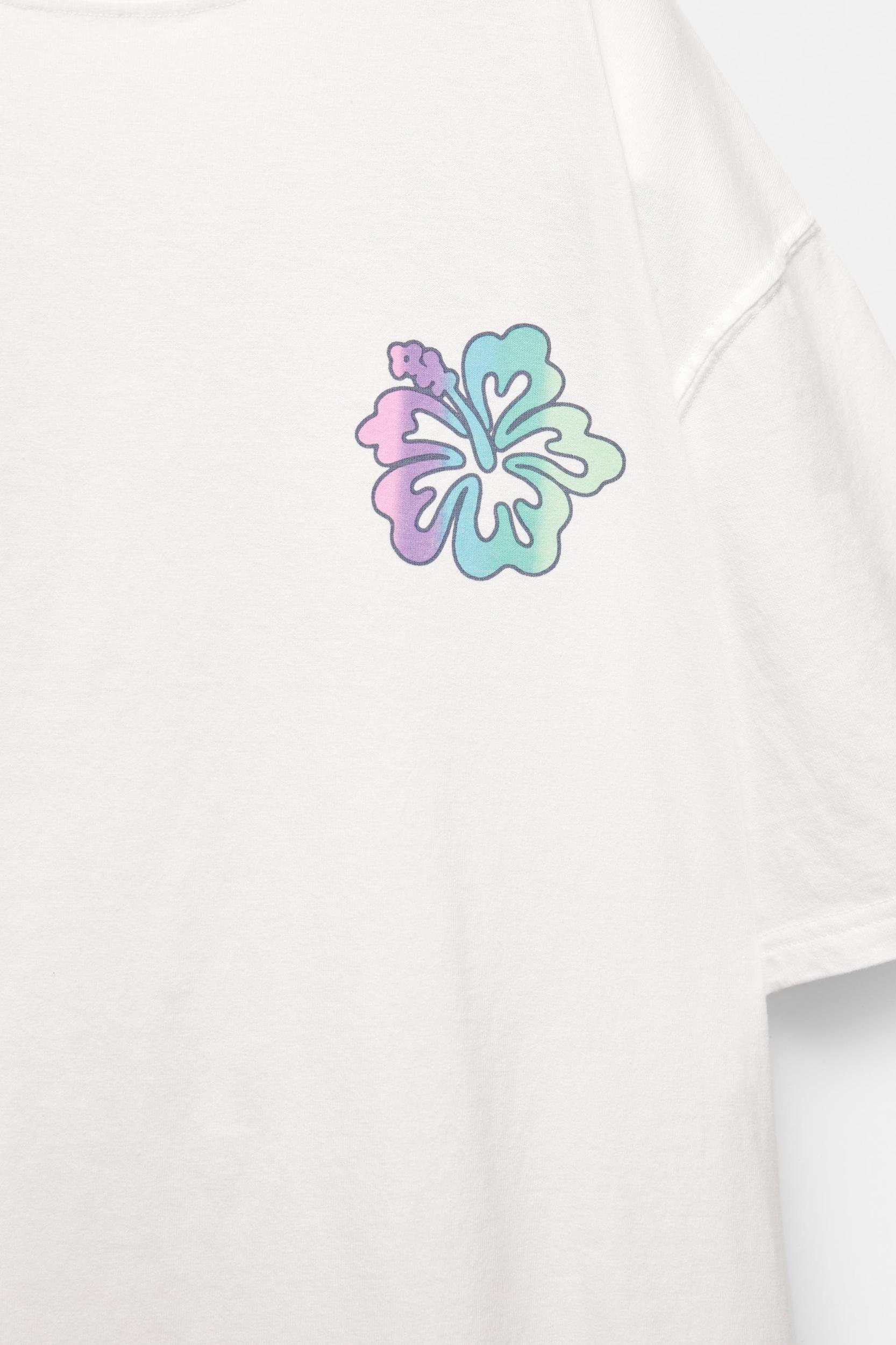 Hibiscus flower T-shirt Product Image