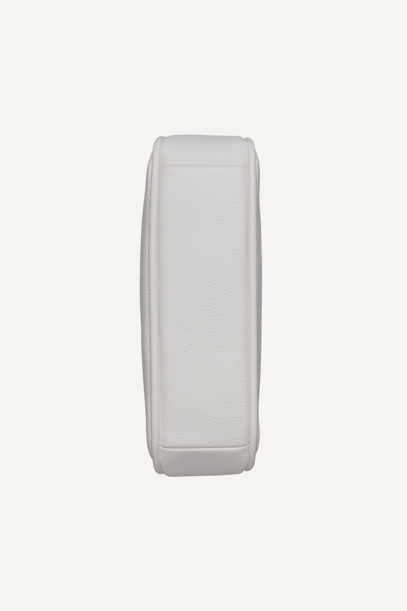 SARAH SHOULDER BAG Product Image