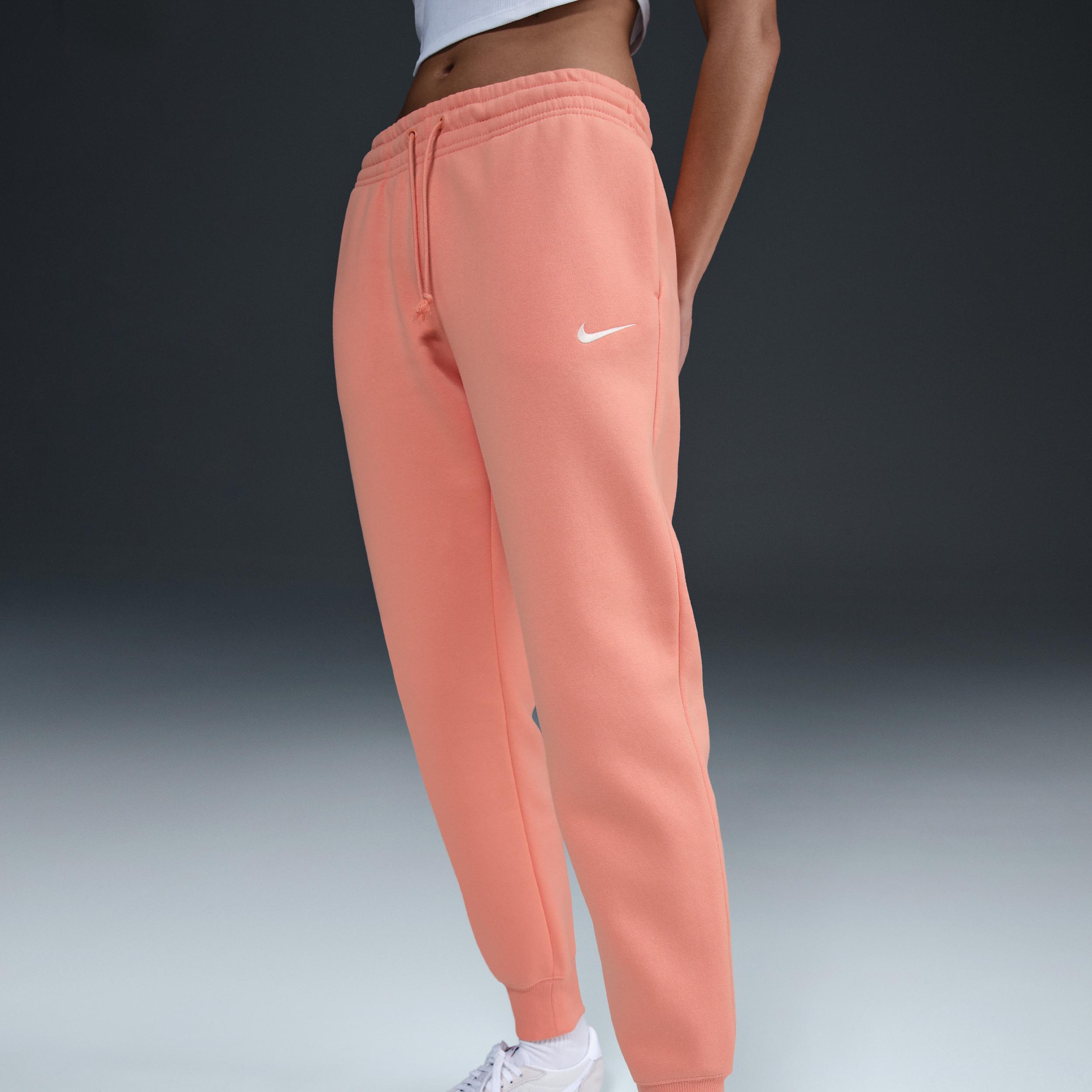 Women's Nike Sportswear Phoenix Fleece Mid-Rise Sweatpants Product Image